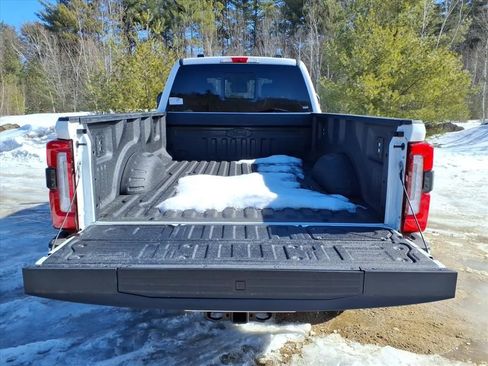 New 2026 Ford F350 Platinum w/ FX4 Off-Road Package AWD/4WD image 8