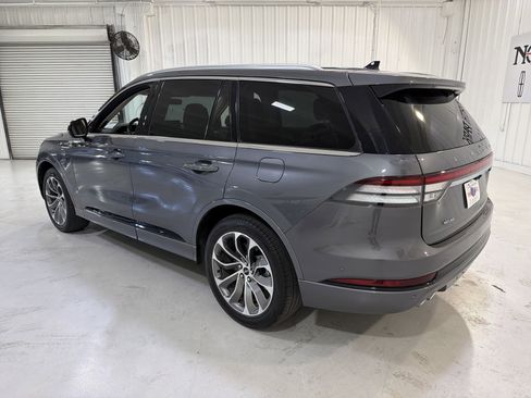 Used 2022 Lincoln Aviator Grand Touring w/ Equipment Group 301A image 3