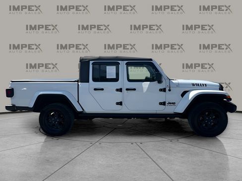 Used 2021 Jeep Gladiator Sport AWD/4WD image 6