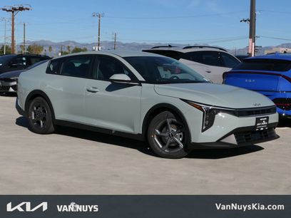 New 2026 Kia K4 LXS