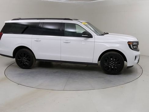 Certified 2025 Ford Expedition Max Platinum w/ Stealth Appearance Package AWD/4WD image 13