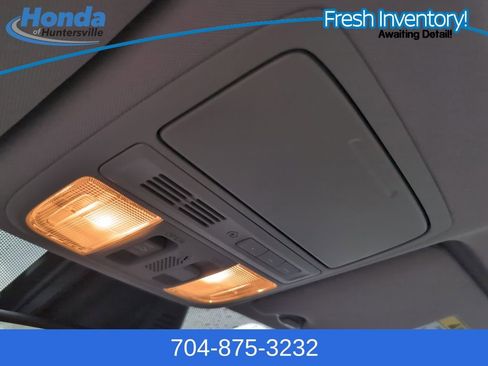 Used 2017 Honda Accord EX-L image 28