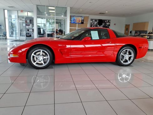 Used 2001 Chevrolet Corvette Coupe RWD image 8
