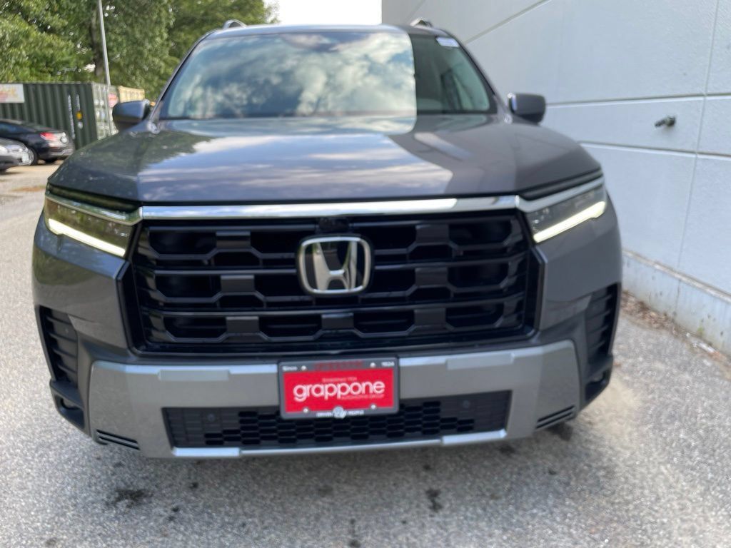 New 2026 Honda Pilot Touring image 3