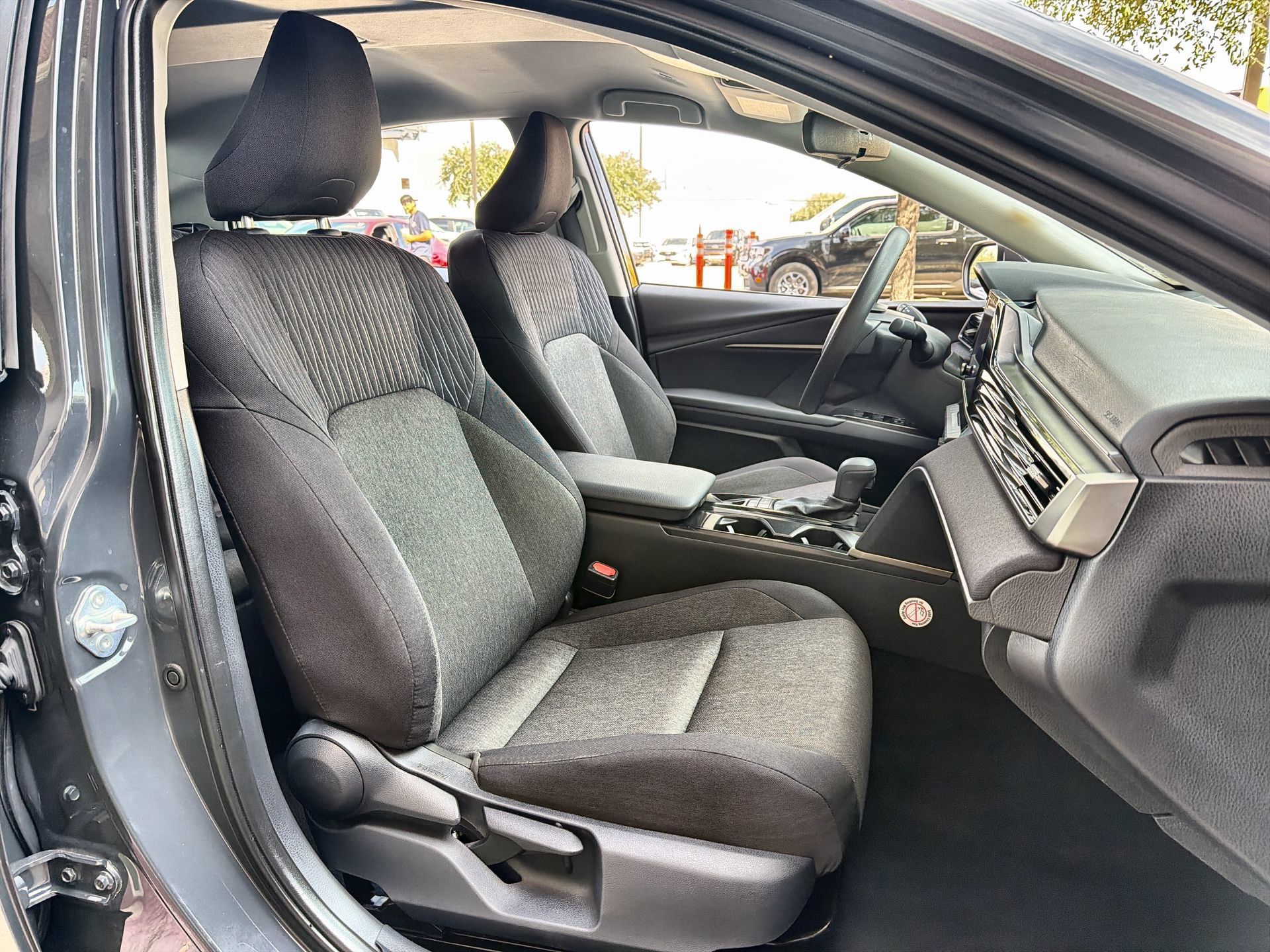 Used 2025 Toyota Camry LE FWD image 24