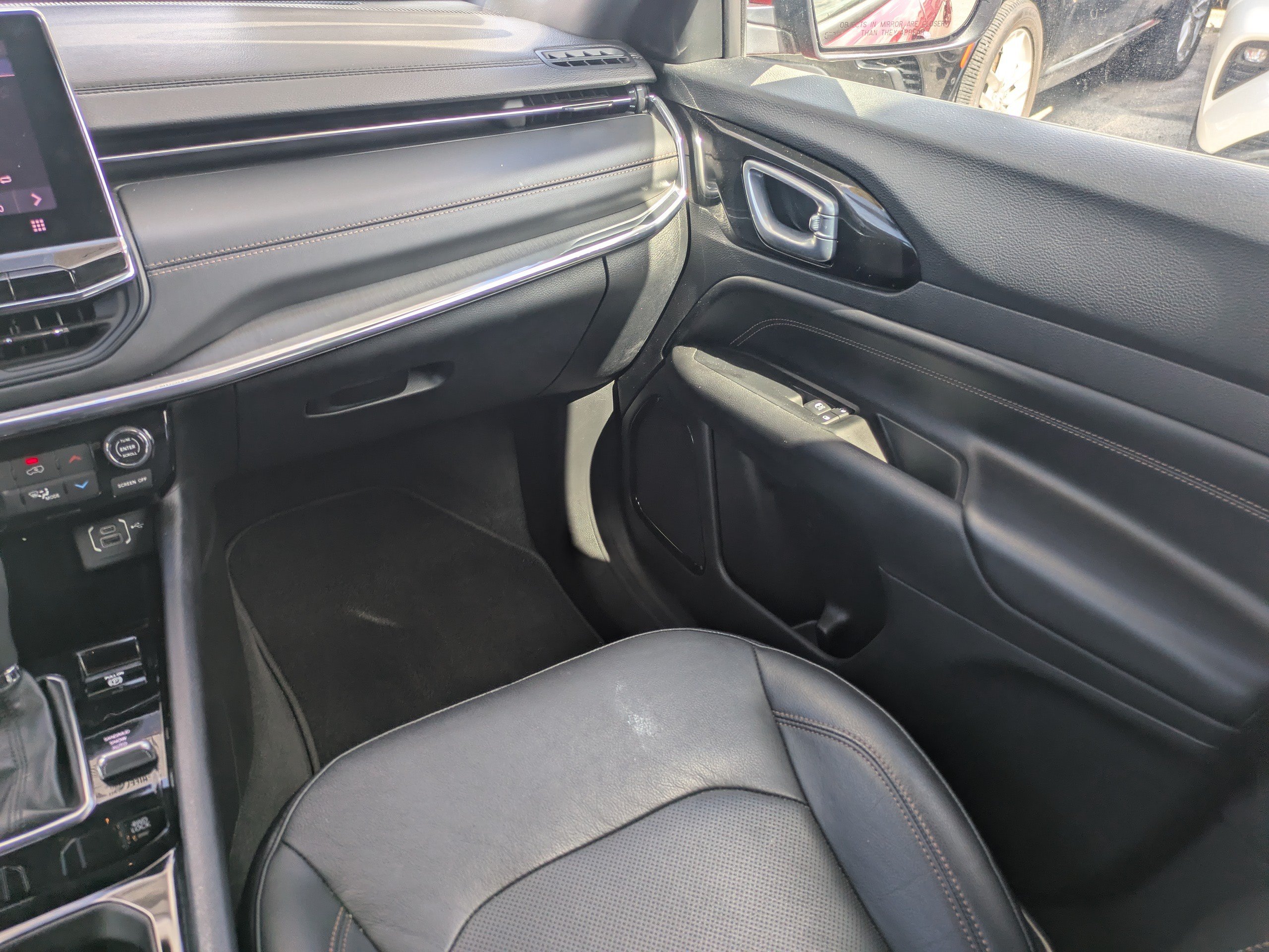 Used 2022 Jeep Compass Limited AWD/4WD image 18