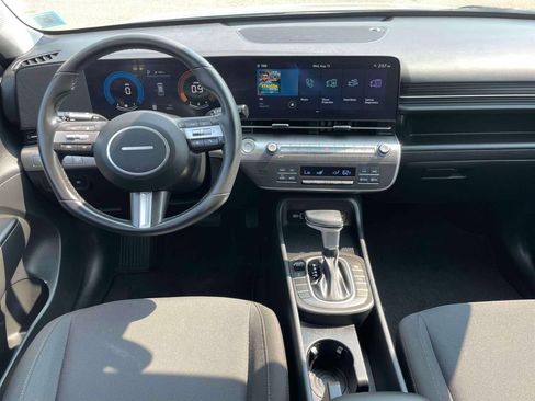 Used 2024 Hyundai Kona SEL AWD/4WD image 13