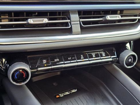 New 2026 Chevrolet Equinox EV LT image 23