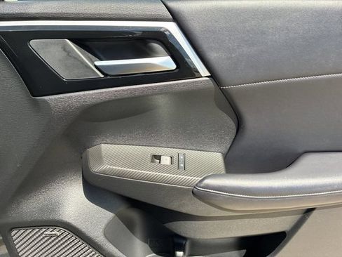 Used 2025 Mitsubishi Outlander SE AWD/4WD image 18
