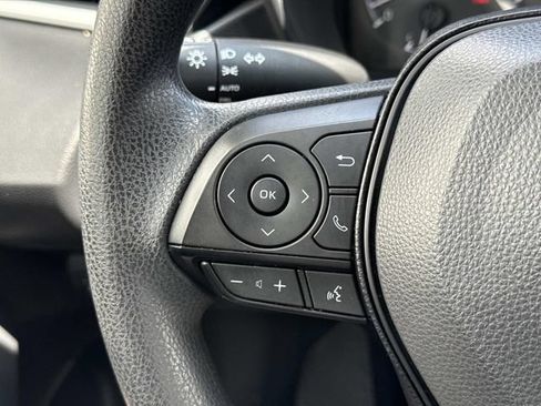 Used 2020 Toyota Corolla LE FWD image 24