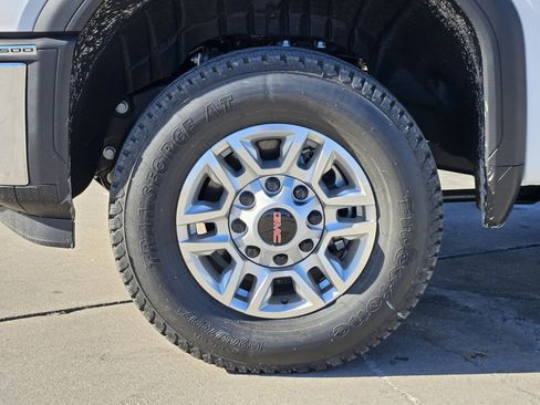 New 2026 GMC Sierra 2500 Pro w/ Convenience Package image 7