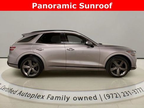 Used 2023 Genesis GV70 2.5T w/ Sport Prestige Package AWD/4WD image 5