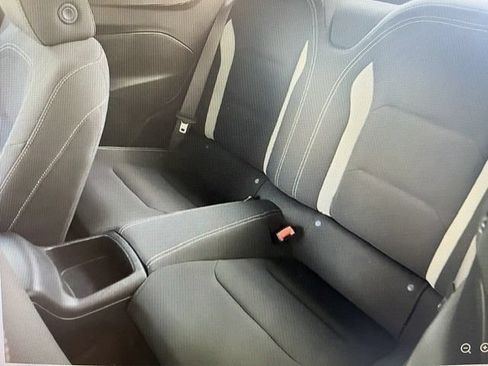 Used 2017 Chevrolet Camaro SS RWD image 4
