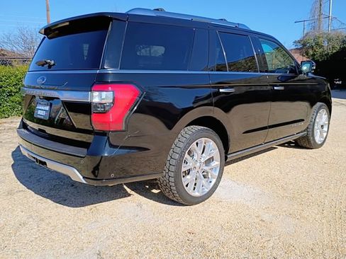 Used 2019 Ford Expedition Platinum image 13