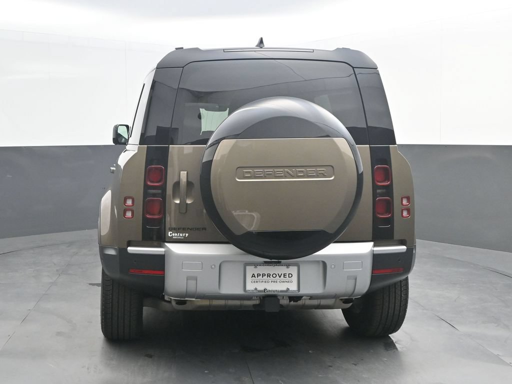Used 2025 Land Rover Defender 110 S AWD/4WD image 6