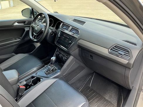 Used 2021 Volkswagen Tiguan SE R-Line FWD image 36