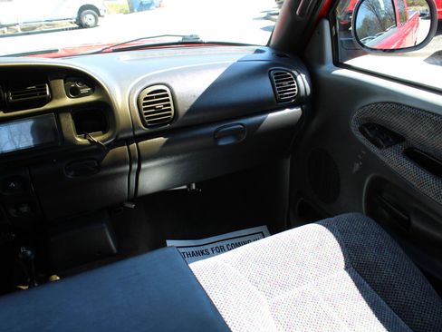 Used 2000 Dodge Ram 1500 Truck 4x4 Quad Cab image 17