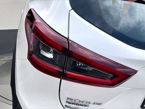 Used 2022 Nissan Rogue Sport SL w/ Premium Package AWD/4WD image 26