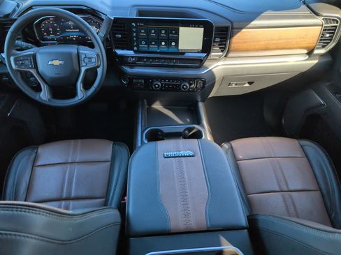 Used 2024 Chevrolet Silverado 2500 High Country w/ High Country Premium Package image 24