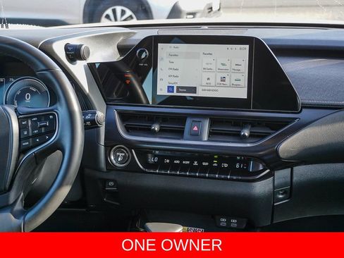 Used 2024 Lexus UX 250h FWD image 15