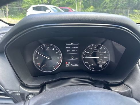 Used 2024 Subaru Outback Premium AWD/4WD image 14
