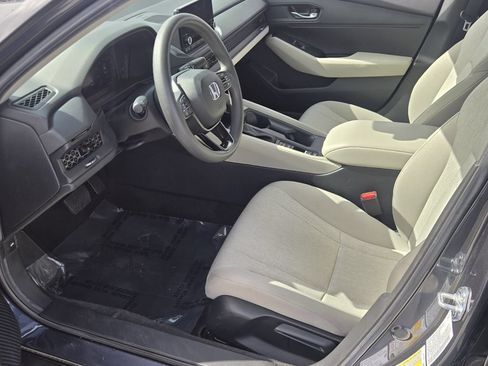 Certified 2025 Honda Accord LX image 9