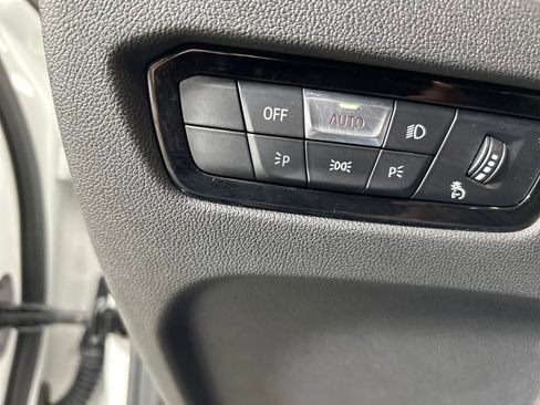 Used 2024 BMW 330e xDrive image 33