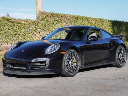 Used 2015 Porsche 911 Turbo S image 1
