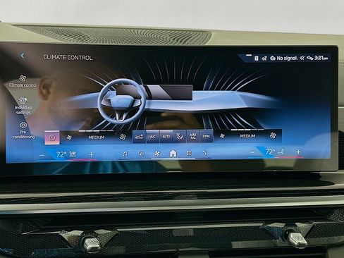 New 2026 BMW X5 xDrive40i w/ M Sport Package image 14