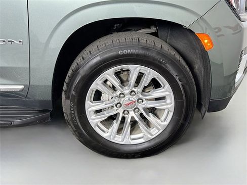 Used 2024 GMC Yukon SLT image 40