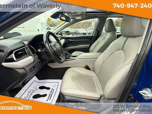 Used 2023 Toyota Camry SE image 12