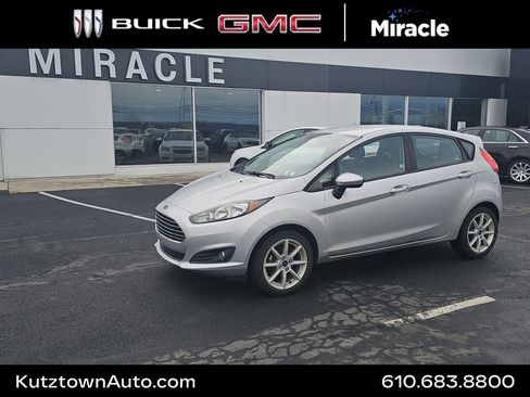 Used 2017 Ford Fiesta SE w/ Equipment Group 201A image 1