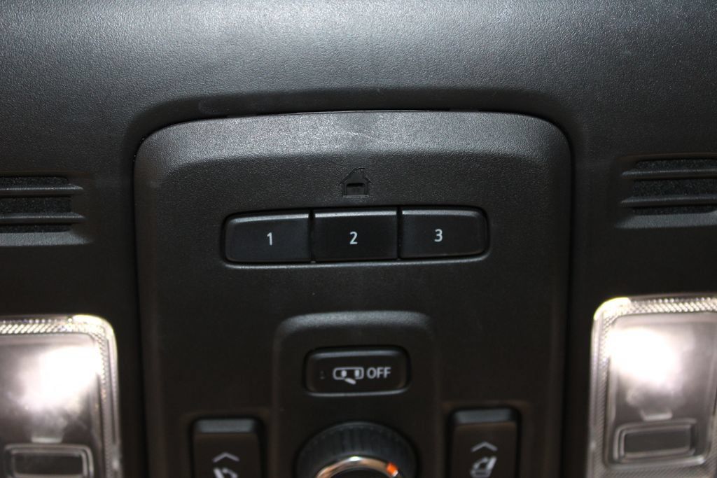 Used 2021 Chevrolet Tahoe Premier w/ Premium Package AWD/4WD image 56