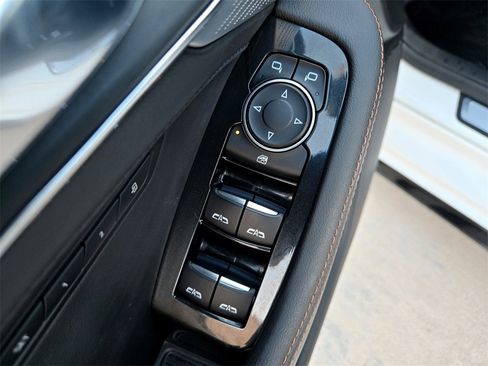 Used 2022 Cadillac CT5 Sport w/ LPO, ONYX Package image 34