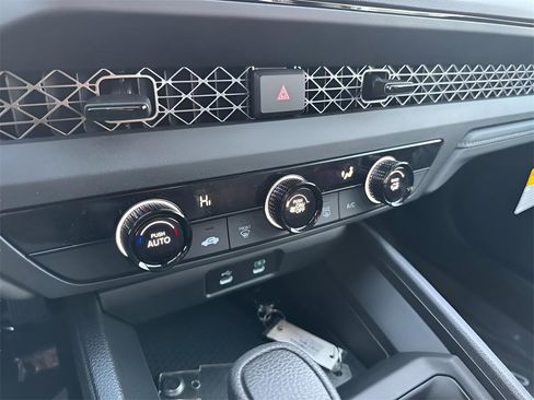 New 2025 Honda Accord LX image 11