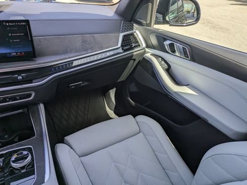 Used 2024 BMW X5 sDrive40i w/ Executive Package RWD image 18