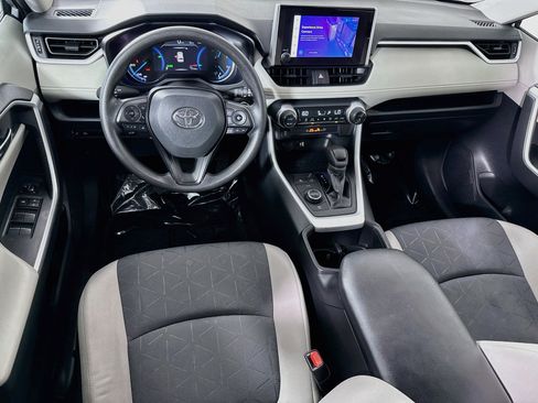 Used 2024 Toyota RAV4 XLE w/ Convenience Package AWD/4WD image 17