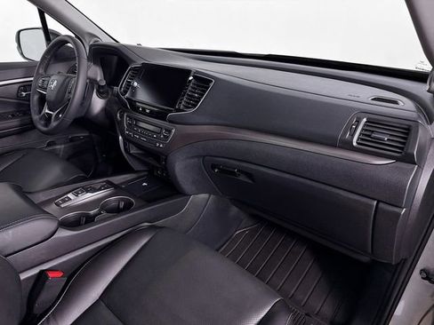 Certified 2025 Honda Ridgeline RTL+ image 35