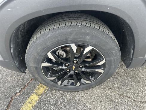 Certified 2023 Chevrolet TrailBlazer LT w/ Convenience Package FWD image 17