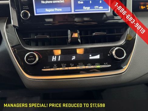 Used 2020 Toyota Corolla LE image 3