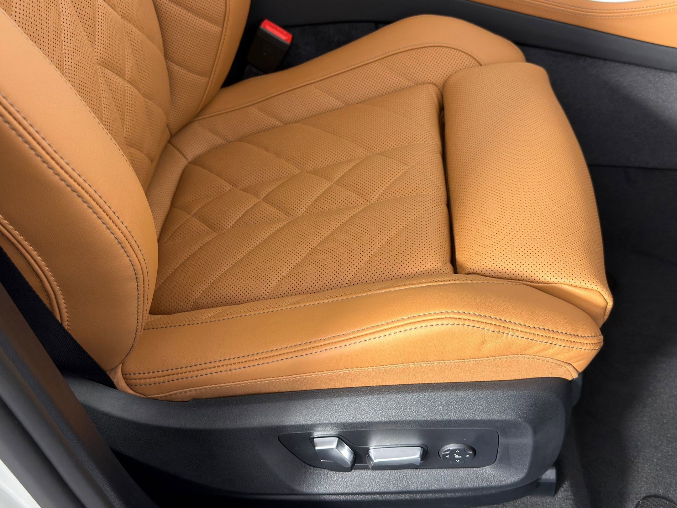Used 2026 BMW X5 sDrive40i w/ Premium Package RWD image 33