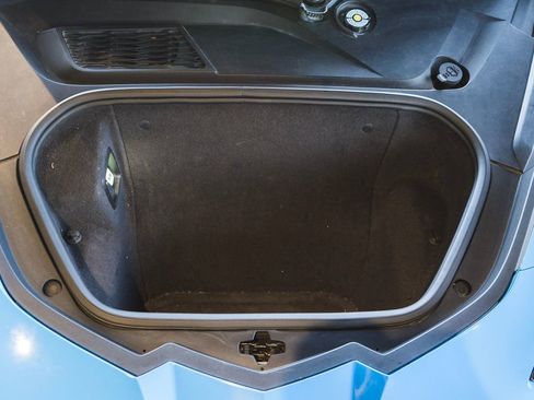 Used 2021 Chevrolet Corvette Stingray Premium Cpe w/ Z51 Performance Package image 36