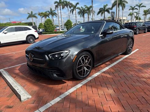Used 2023 Mercedes-Benz E 450 Cabriolet image 2