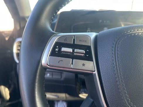 Used 2024 Kia Telluride S FWD image 19