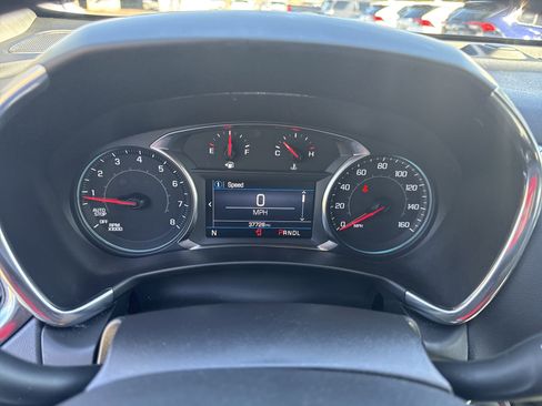 Used 2024 Chevrolet Equinox LT image 18