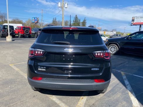 Used 2022 Jeep Compass Latitude w/ Convenience Group AWD/4WD image 92