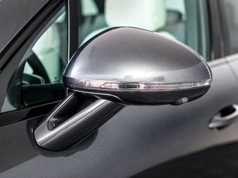 New 2026 Porsche Macan GTS image 29