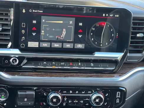 Used 2025 GMC Sierra 1500 Elevation image 16