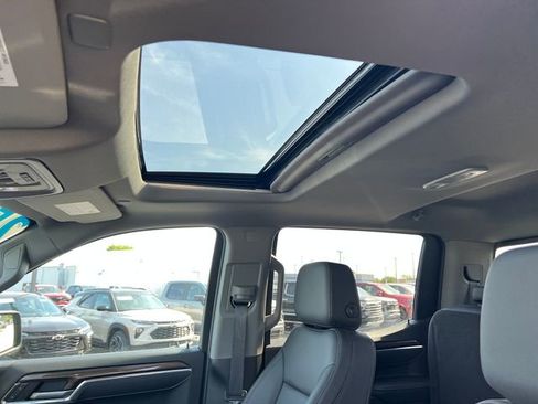 Certified 2025 Chevrolet Silverado 1500 LT Trail Boss w/ Convenience Package II AWD/4WD image 25