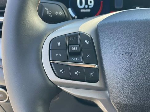 New 2026 Ford Explorer Active w/ Active Comfort Package image 8